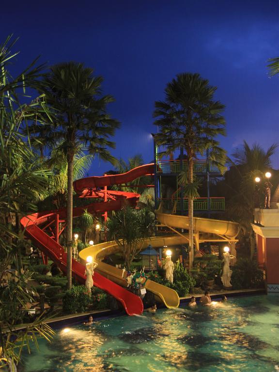 Grand Wahid Hotel サラティガ エクステリア 写真