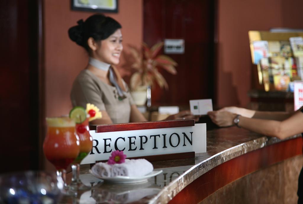 Grand Wahid Hotel サラティガ エクステリア 写真